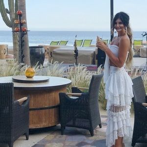 STUNNING catwalk connection two piece white set with tie top